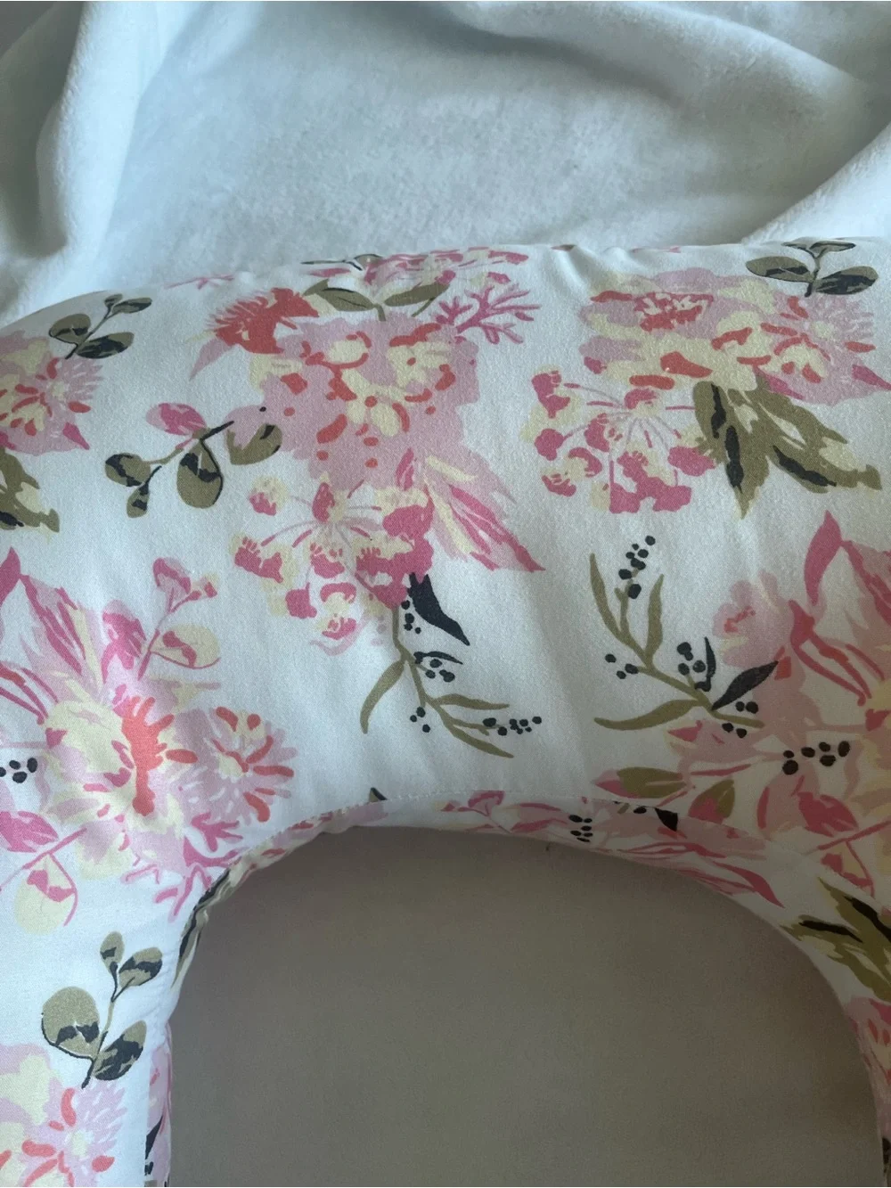 Amazon Floral Nursing Pillow - White and Pink Garden Print